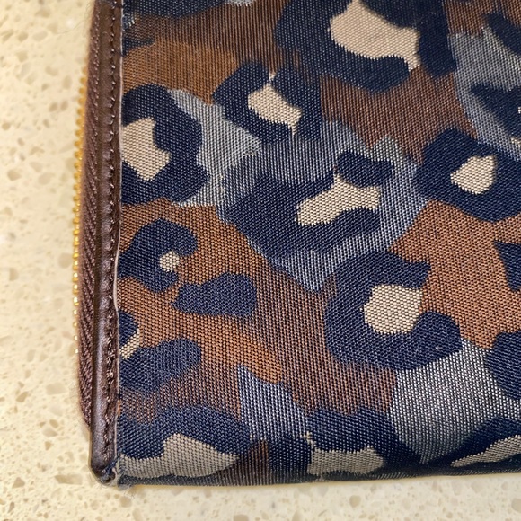 Roberto Cavalli animal print full size wallet - Picture 2 of 13